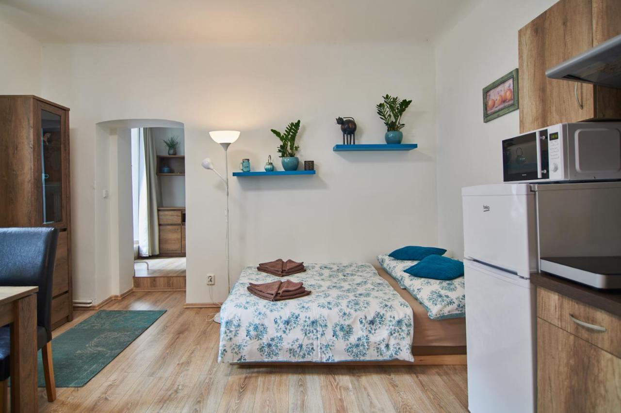 Nice Home To Stay At Prague Close To Castle With Terrace And Garden Praga Exterior foto