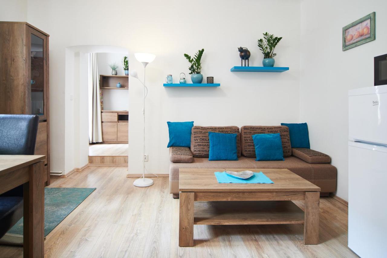 Nice Home To Stay At Prague Close To Castle With Terrace And Garden Praga Exterior foto